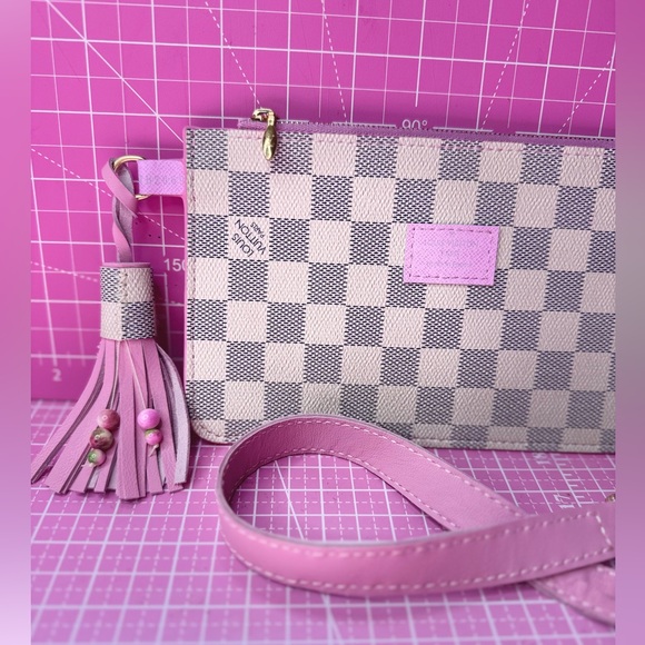 💗 Damier Azure Pink Pochette Leather Wristlet Pouch bag - Picture 5 of 15
